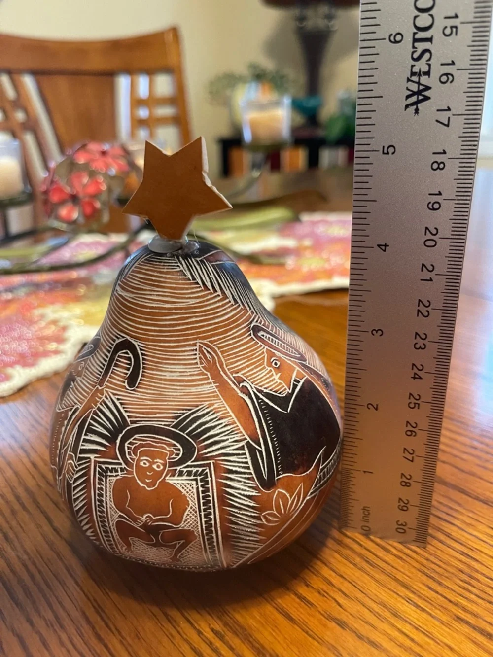 Gourd with Nativity Scene and Star. Handcrafted in Peru - Picture 9 of 9